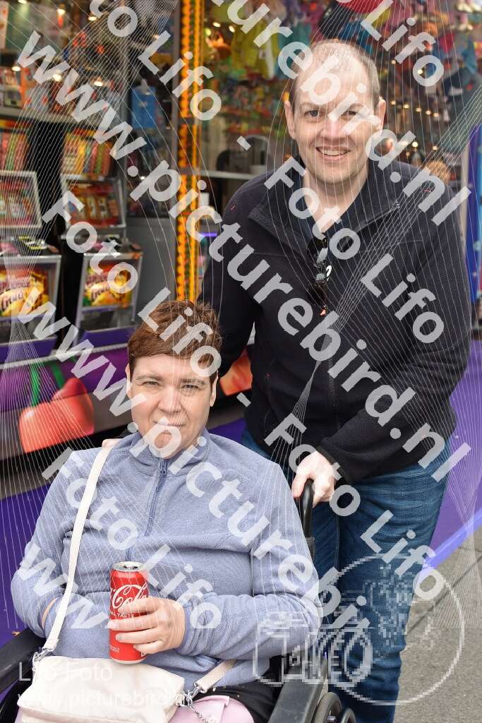 402