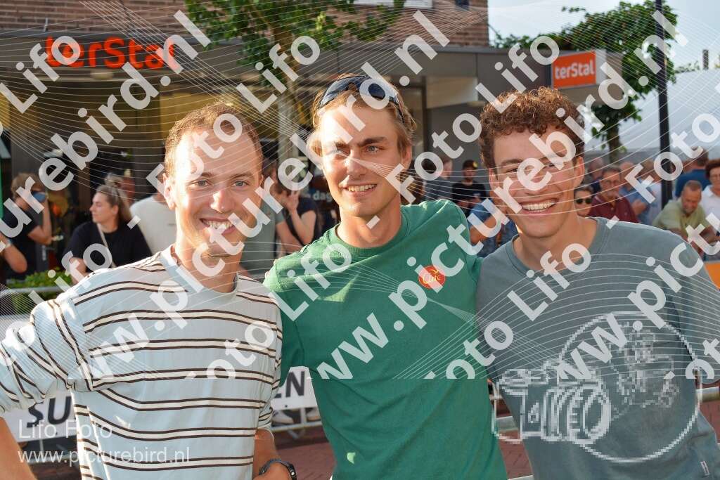 1309