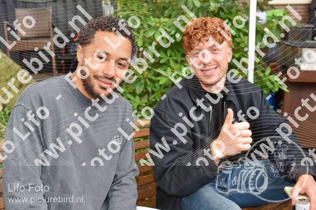 2923