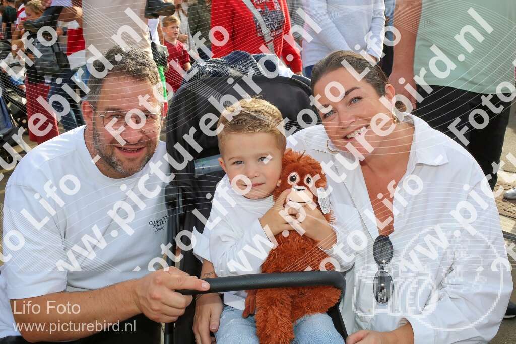 1533