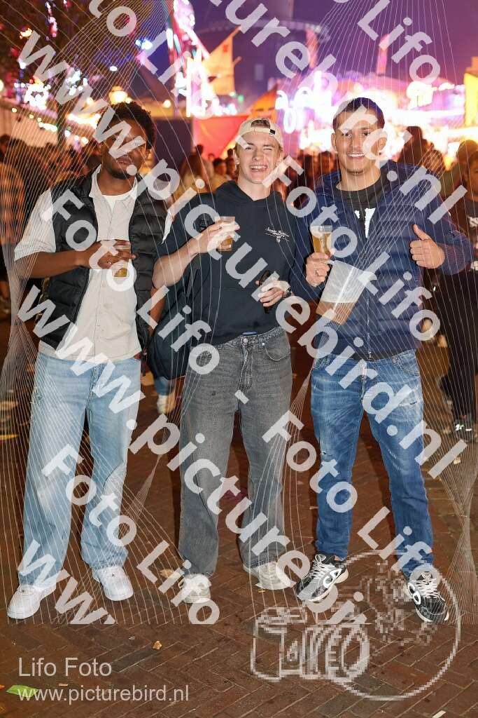 1612