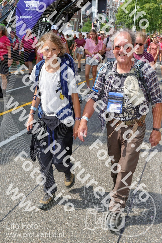 Evenement foto: Nijmeegse Vierdaagse 379