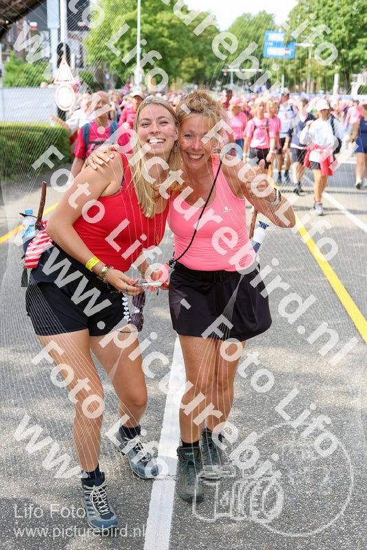Evenement foto: Nijmeegse Vierdaagse 363