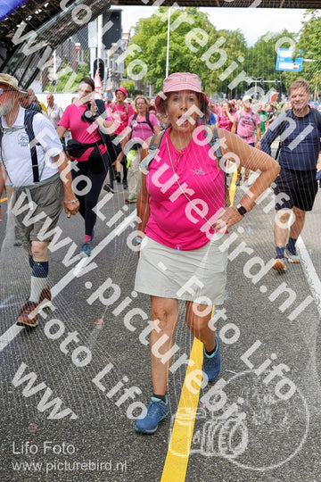 Evenement foto: Nijmeegse Vierdaagse 351