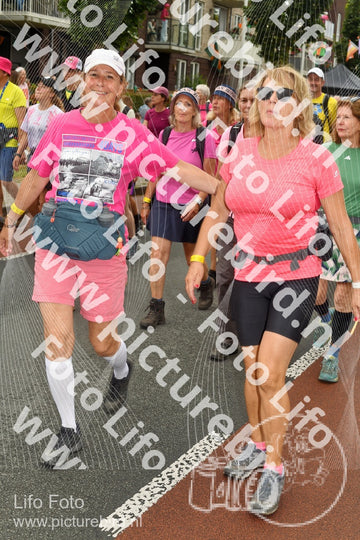 Evenement foto: Nijmeegse Vierdaagse 1028