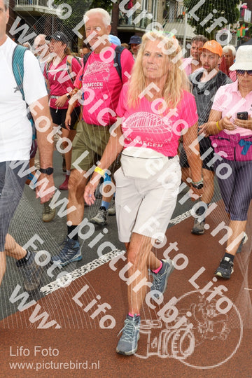 Evenement foto: Nijmeegse Vierdaagse 1028