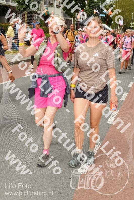 Evenement foto: Nijmeegse Vierdaagse 1022