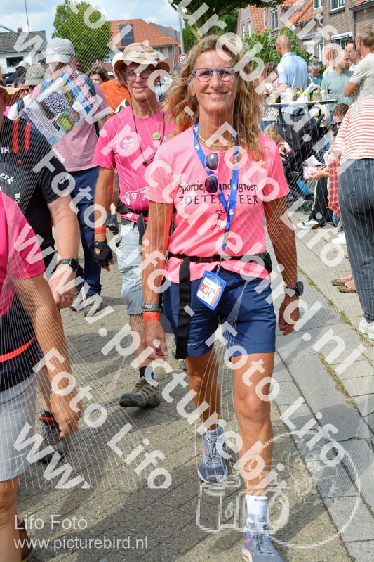Evenement foto: Nijmeegse Vierdaagse 935