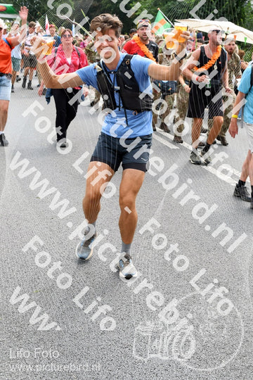 Evenement foto: Nijmeegse Vierdaagse 739